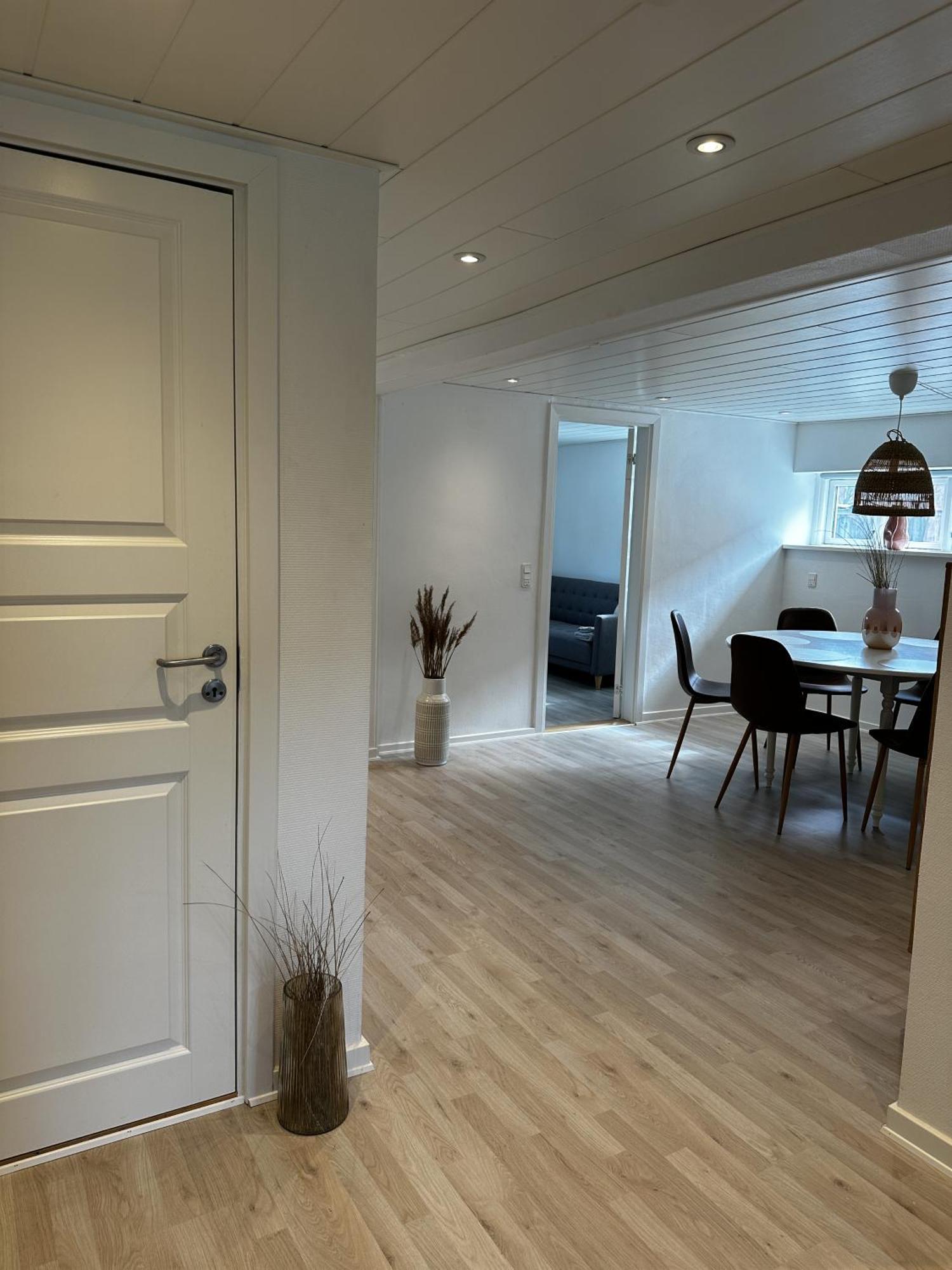 Skon Lejlighed Med Egen Terrasse Og Have Taet Pa Centrum I Skagen Bagian luar foto